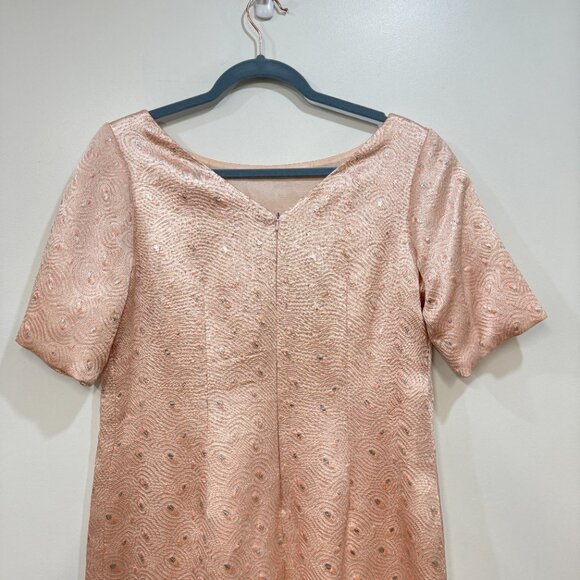 Siri Short Sleeve Lined Back Slit Dress Peach Metallic Silver - Picture 7 of 8